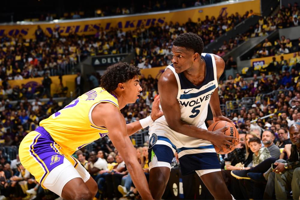 并且带有相 并且带有相