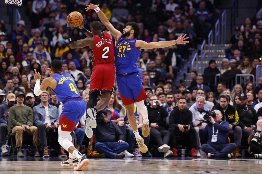 中崭露头角 中崭露头角