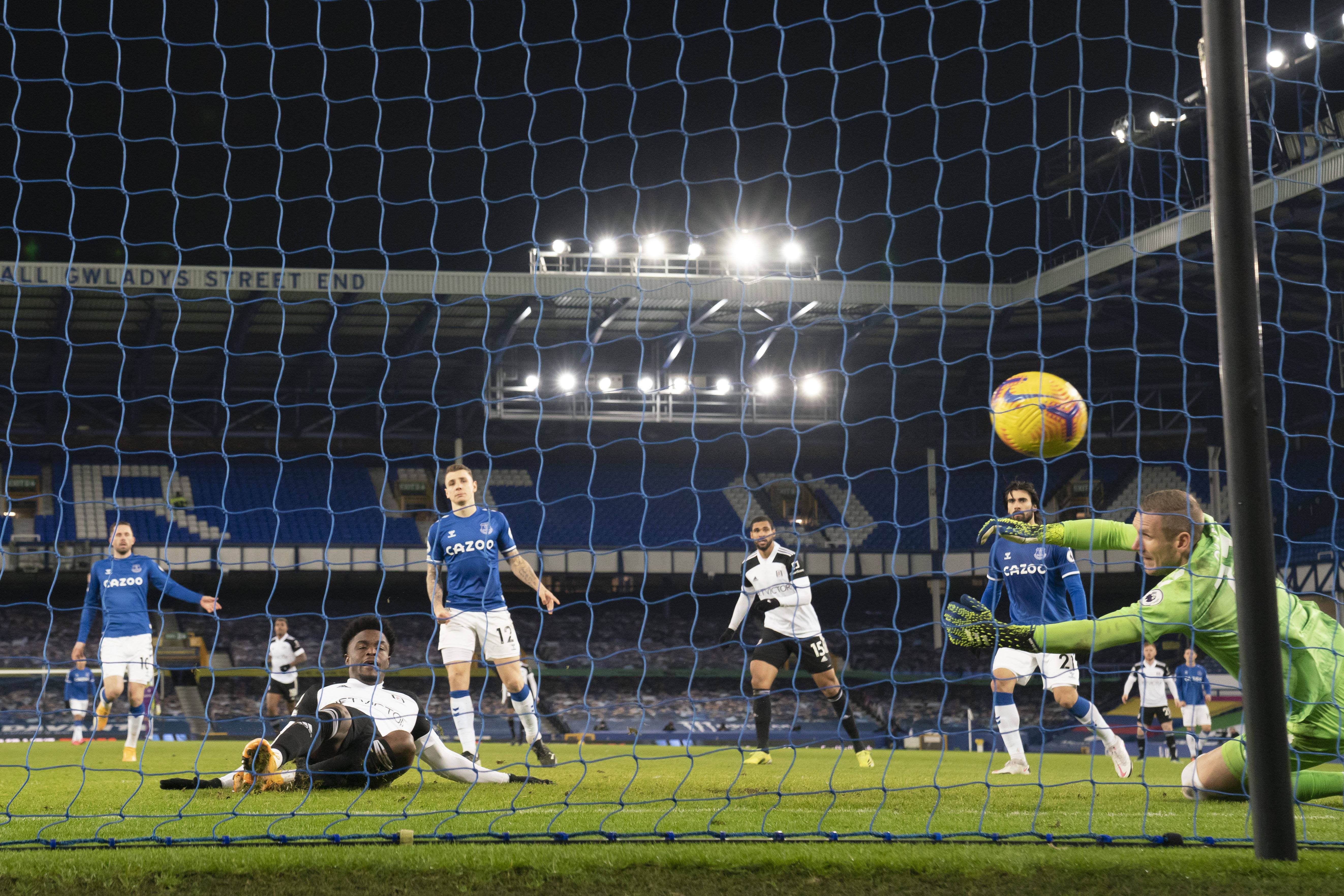 继续谱写属 继续谱写属