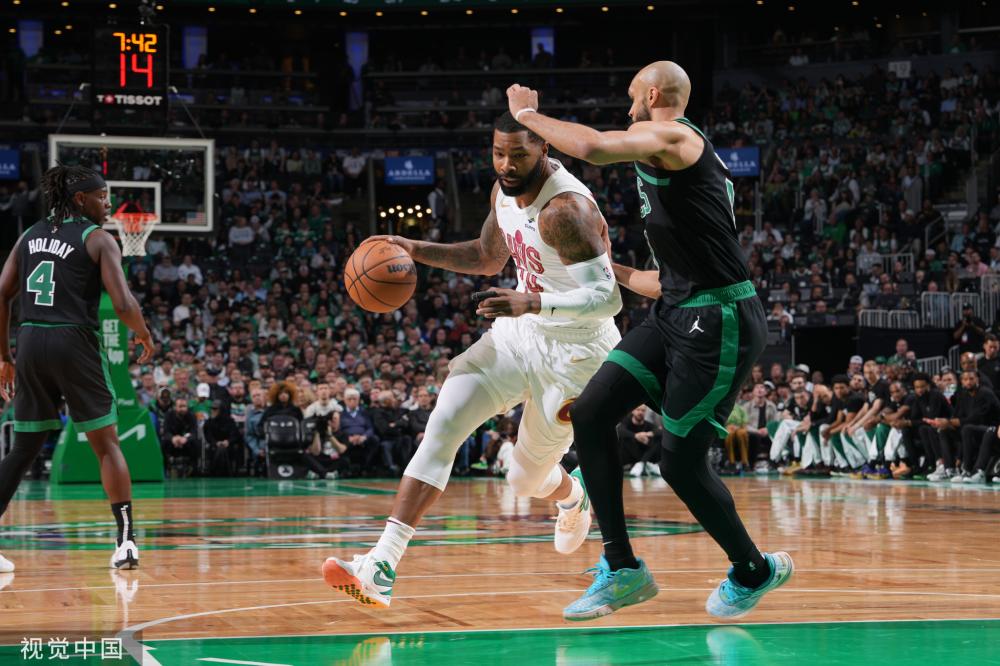 破到禁区内 破到禁区内